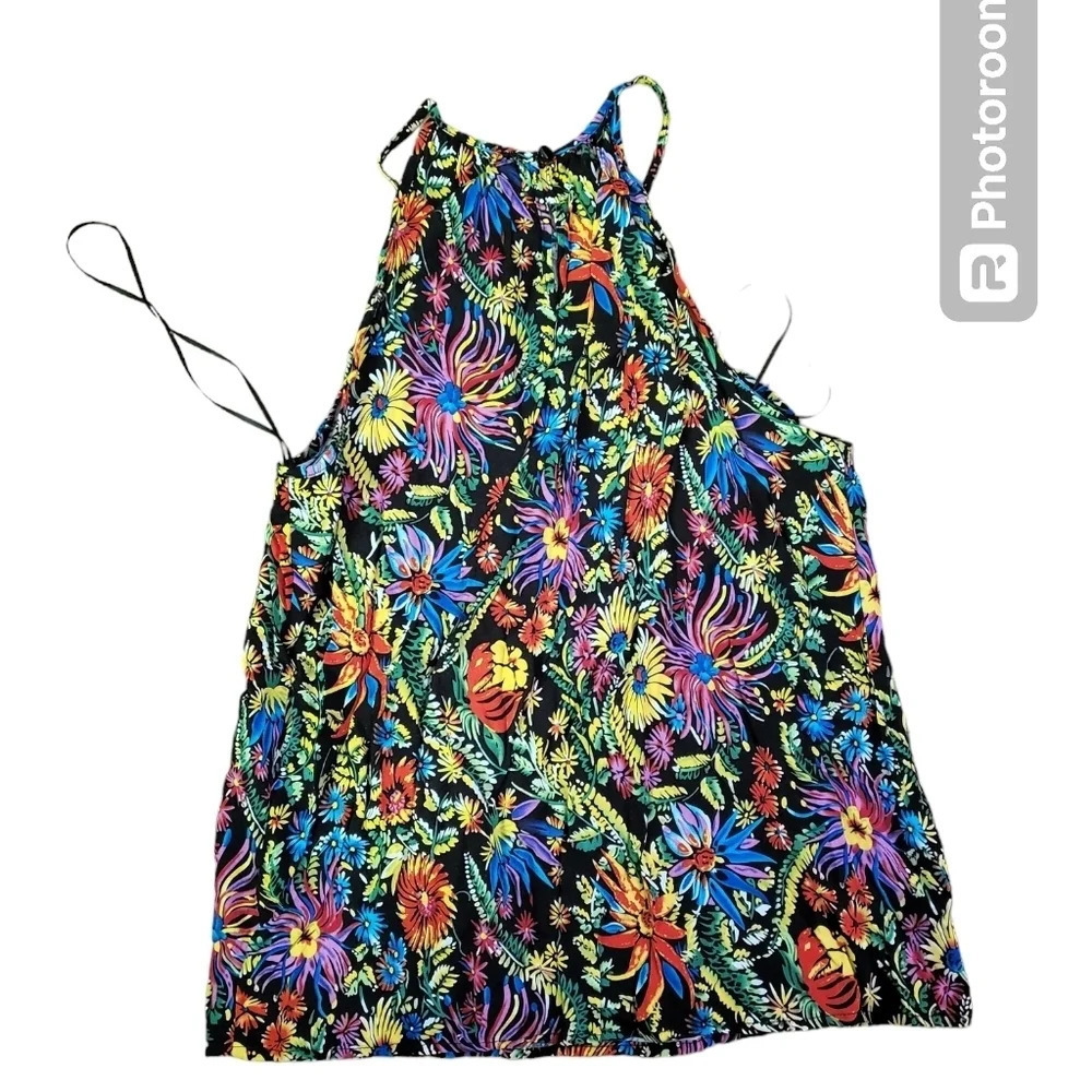 💕Rose and rhyme tank‎ blouse - Picture 2 of 4